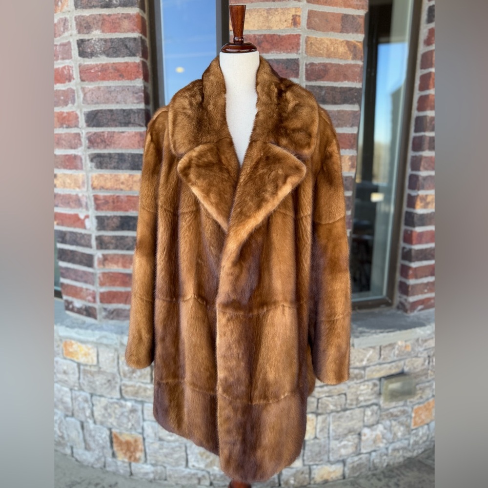 Men’s XL / 2X Genuine Mink Fur Stroller Coat Whiskey Dyed Mink